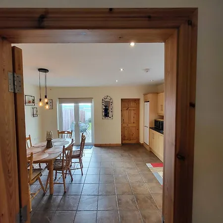 Hawthorns * Aghamore